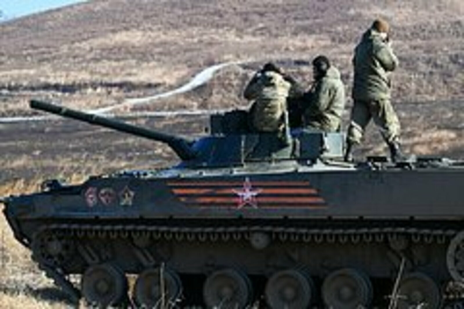 Путин хәрбиләрнең миссиясен изге дип атады