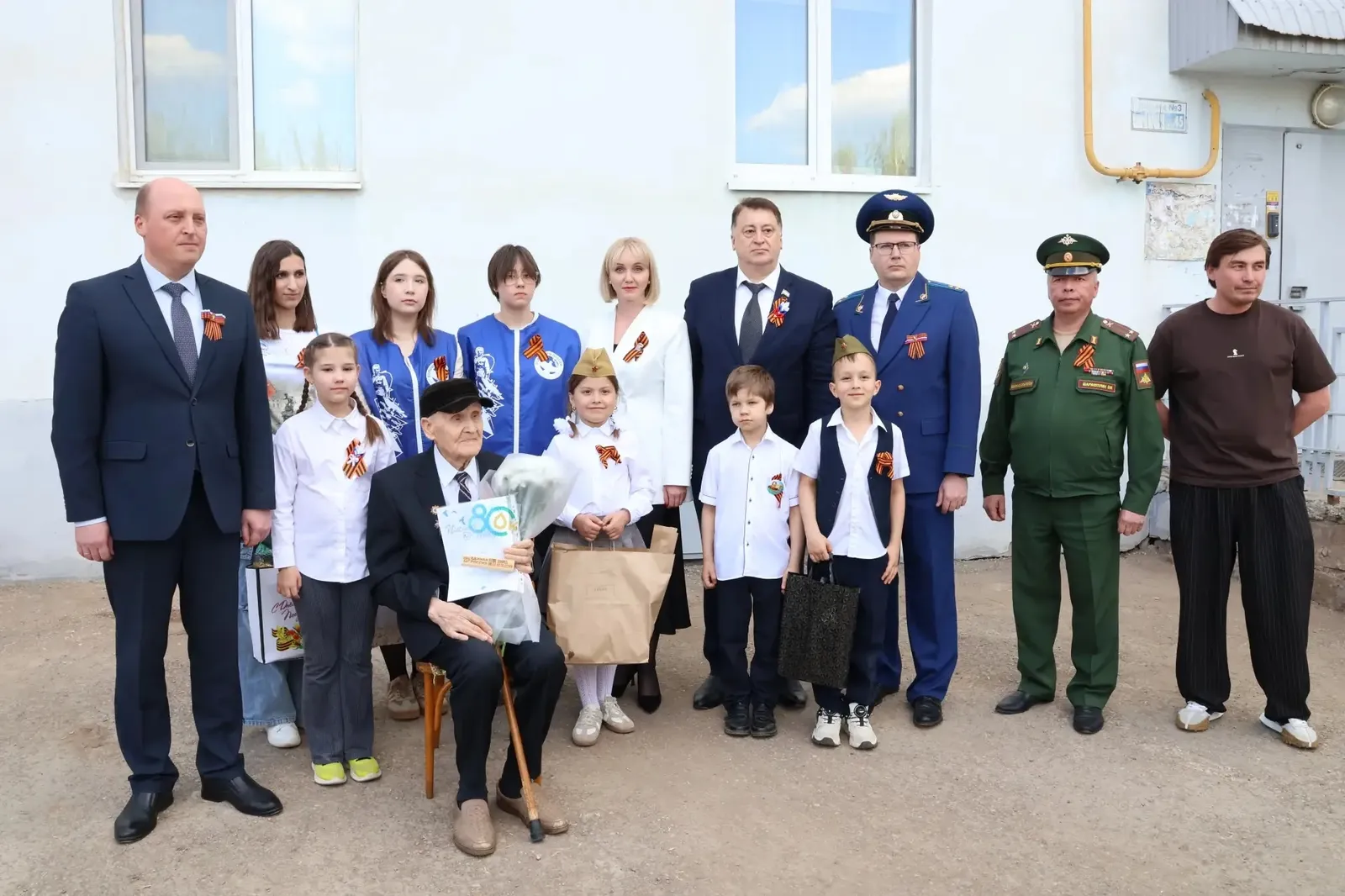 Геннадий Кузьмич әле дә сафта!