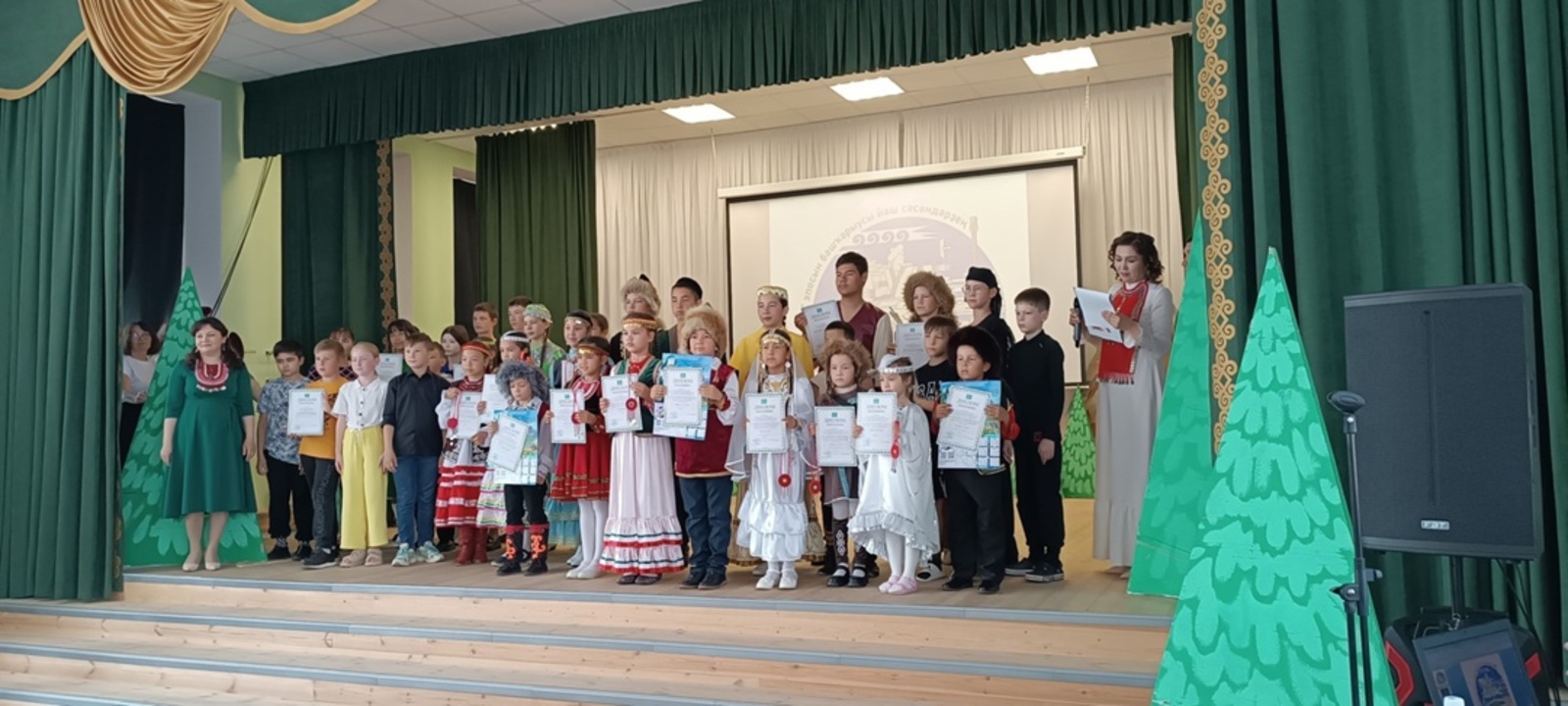 “Урал батыр” эпосын башкаручылар конкурсында җиңгәннәр