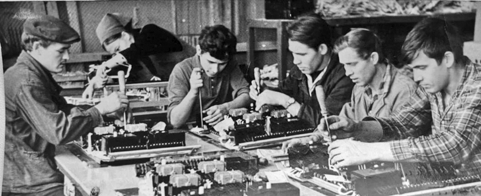 Тарихны кешеләр иҗат итә