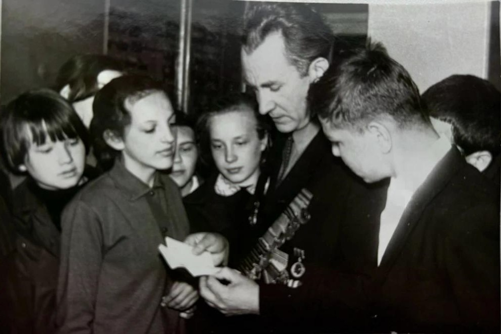 Тарихны кешеләр иҗат итә