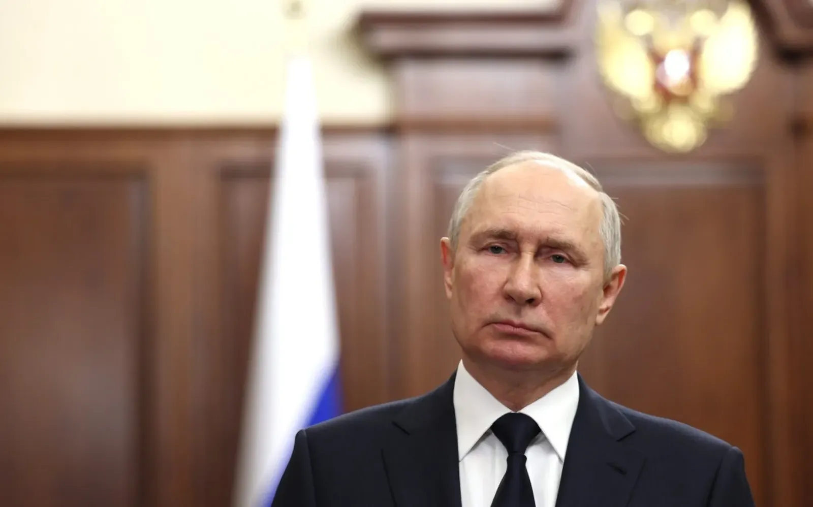 Путин назвал подвиг солдат Великой Отечественной вечным примером любви к Родине